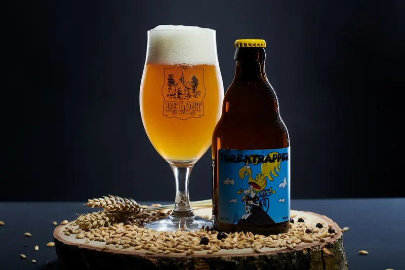 Glas en flesje Torentrapper, troebel blond bier